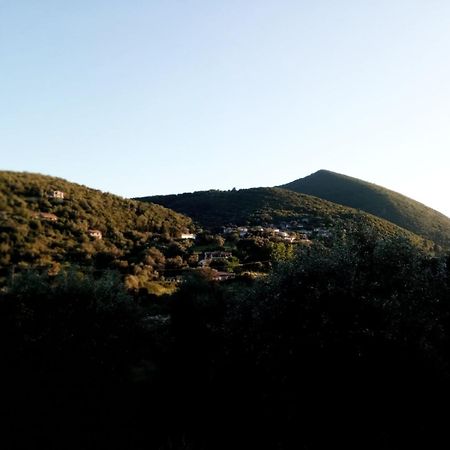 Lily Home_Lefkada ~ Private Country House Kondaraina ภายนอก รูปภาพ